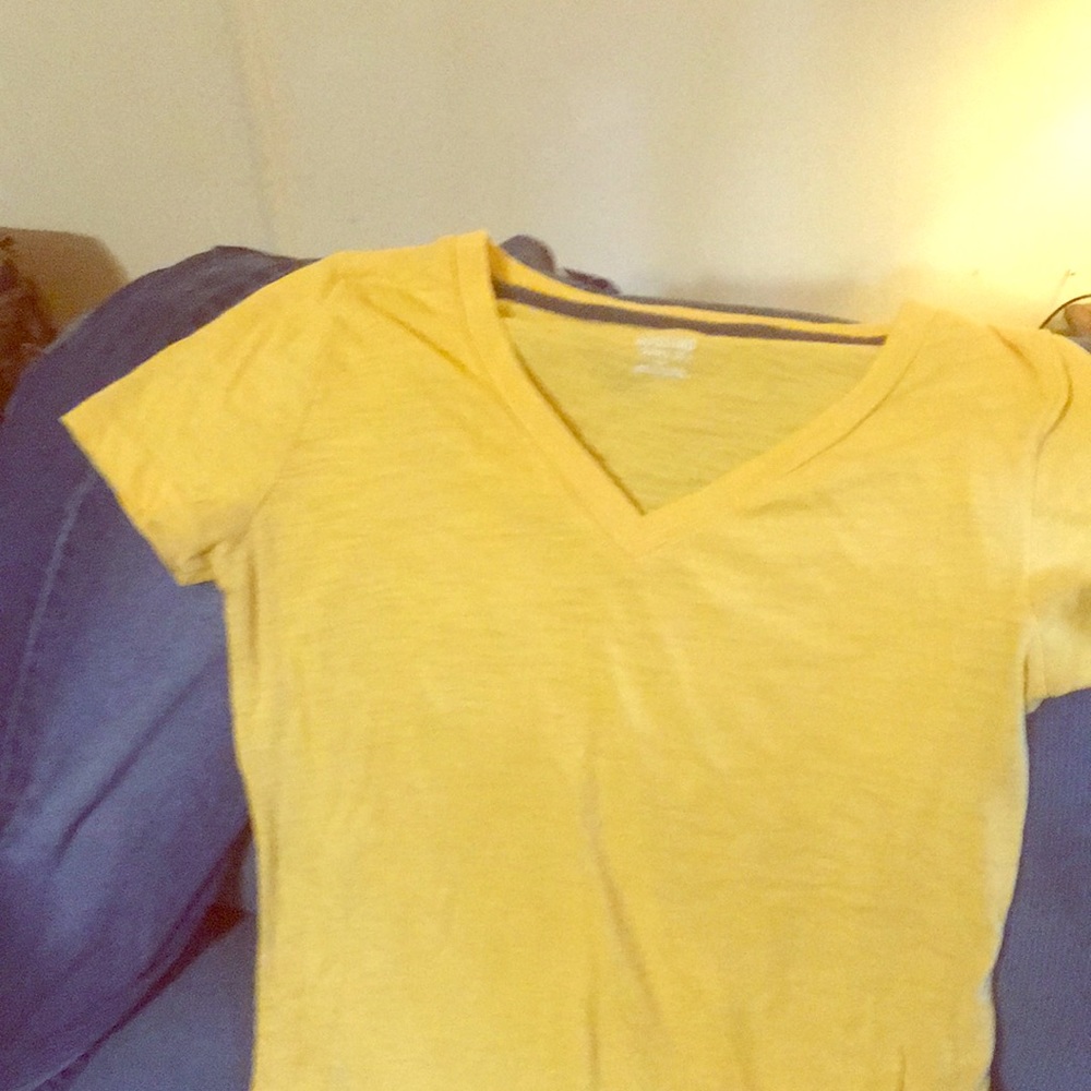 Mossimo t-shirt